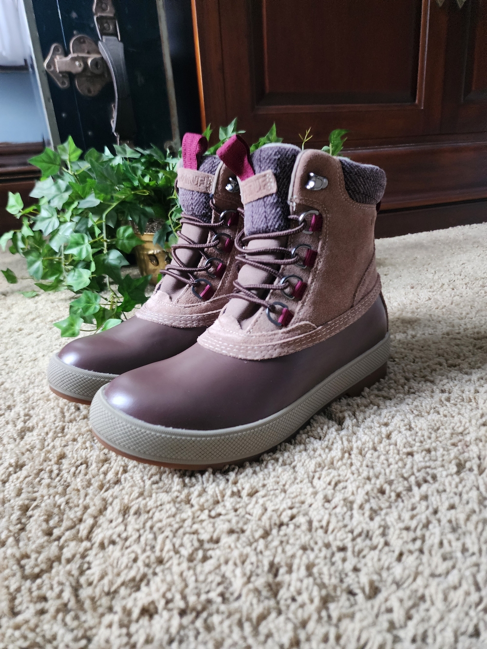 Xtratuf Women’s Lace-Up Brown Waterproof Duck Boots